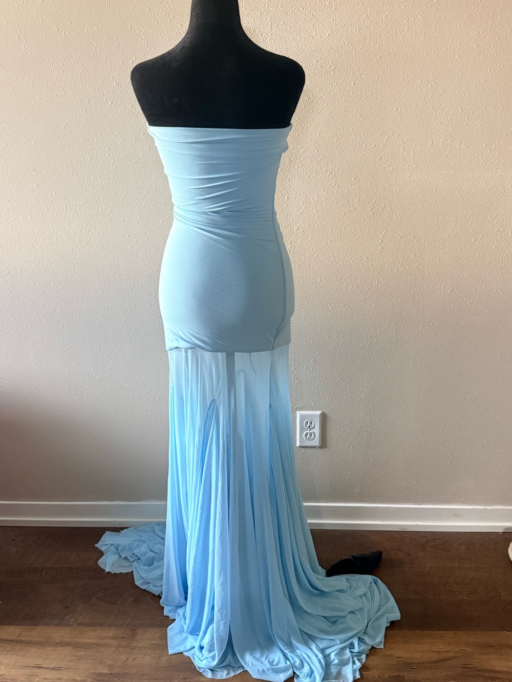 New | Deme By Gabriella Revolve Dahlia Gown In Blue Xs — image 5 of 6